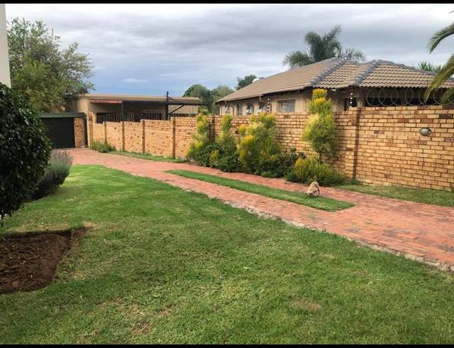 3 BEDROOM HOUSE FOR SALE IN THE REEDS